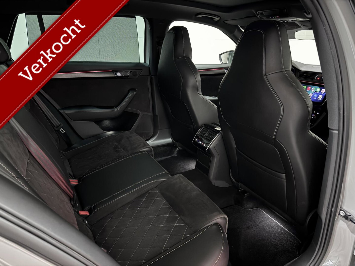 Škoda Superb Combi 1.4 TSI iV Sportline Pano Canton Camera Trekh.