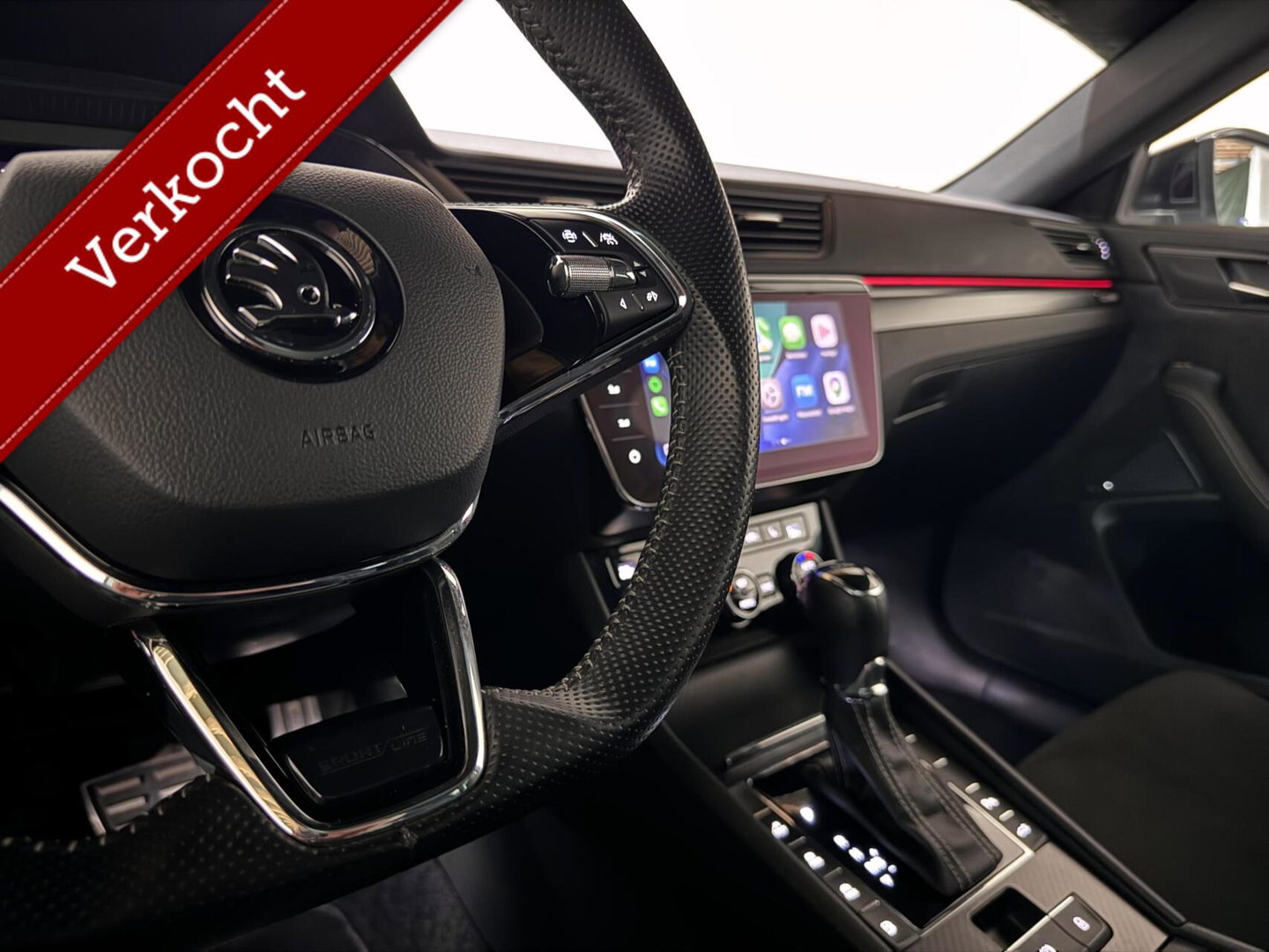 Škoda Superb Combi 1.4 TSI iV Sportline Pano Canton Camera Trekh.