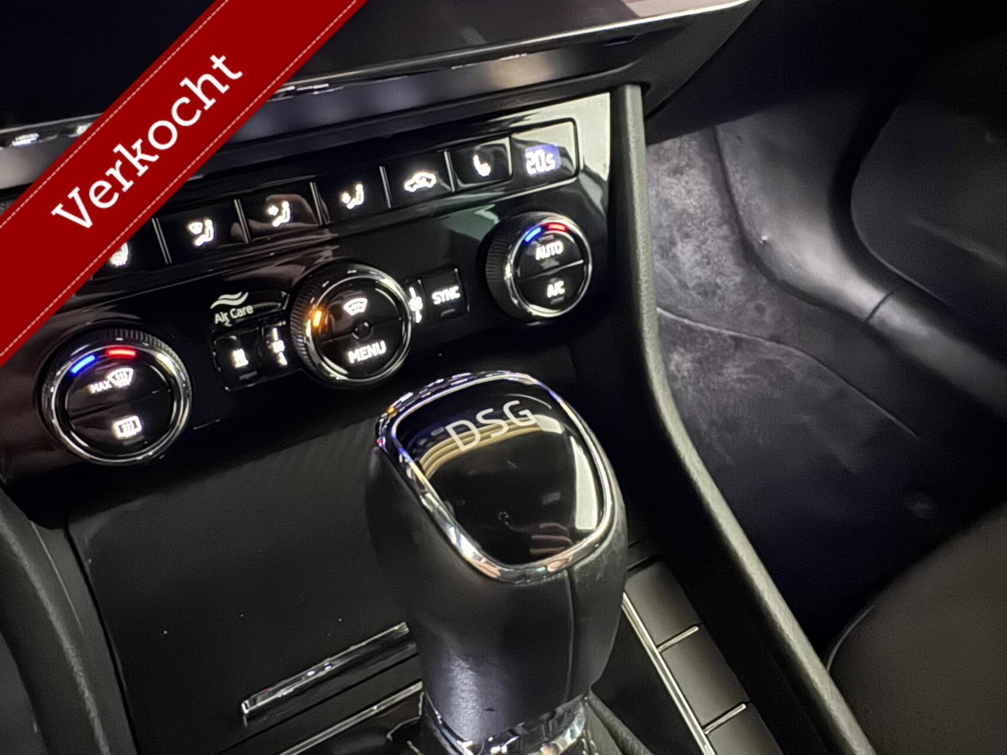 Škoda Superb Combi 1.4 TSI iV Sportline Pano Canton Camera Trekh.