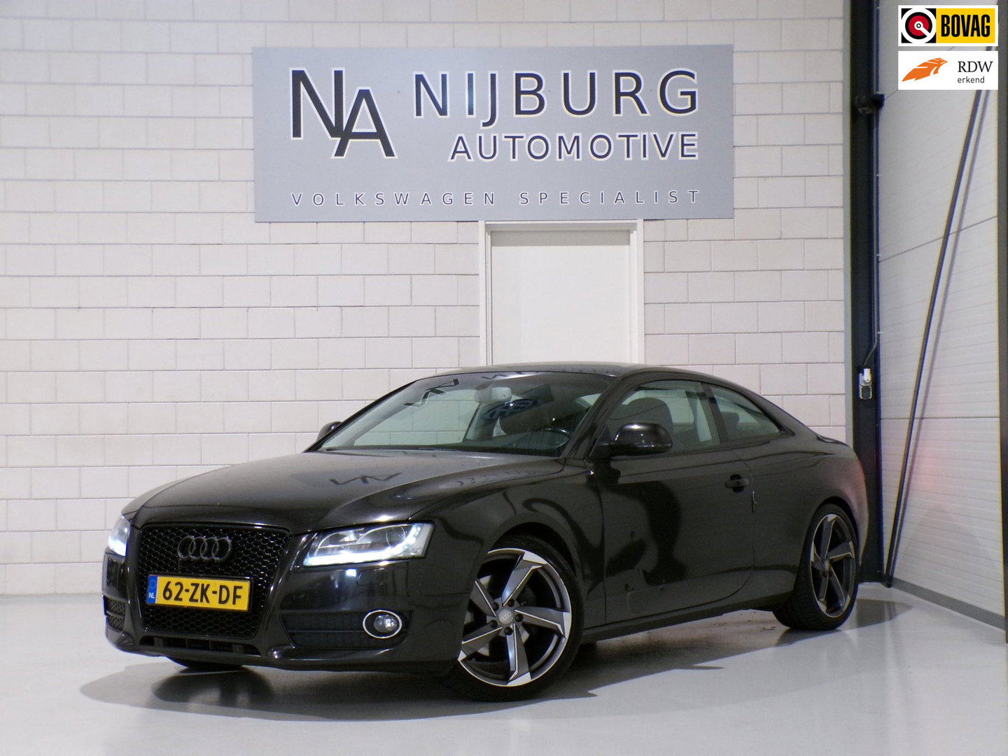 Audi A5 Coupé 3.2 FSI Quattro S-Line "Origineel NL!" Xenon-LED Leer 19"Velgen Bluetooth Navigatie Meeneemprijs Lees-tekst
