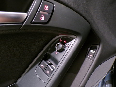Audi A5 Coupé 3.2 FSI Quattro S-Line "Origineel NL!" Xenon-LED Leer 19"Velgen Bluetooth Navigatie Meeneemprijs Lees-tekst
