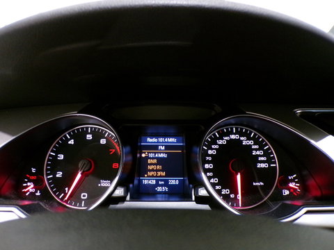 Audi A5 Coupé 3.2 FSI Quattro S-Line "Origineel NL!" Xenon-LED Leer 19"Velgen Bluetooth Navigatie Meeneemprijs Lees-tekst