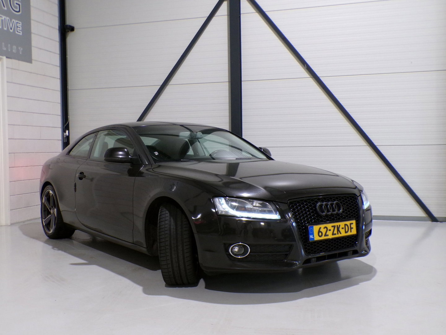 Audi A5 Coupé 3.2 FSI Quattro S-Line "Origineel NL!" Xenon-LED Leer 19"Velgen Bluetooth Navigatie Meeneemprijs Lees-tekst