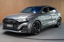 Audi Q8 - 60 TFSI e quattro Pro Line S Competition HUD Panodak 360° B&O ACC Leer LM velgen Memory seats Climate voor en achter PDC Elektr. uitklapbare trekhaak Stoelverwarming voor & achter Niveauregeling Massage Stoelventilatie NIEUW! Fabrieksgarantie!