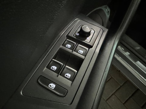 Volkswagen T-Roc 1.5 TSI Sfeer|Dodehoek|Lane Assist|Stoelverwaming