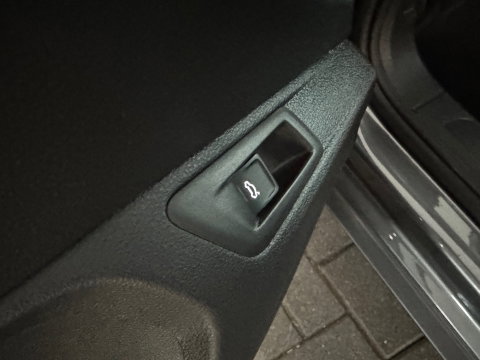 Volkswagen T-Roc 1.5 TSI Sfeer|Dodehoek|Lane Assist|Stoelverwaming