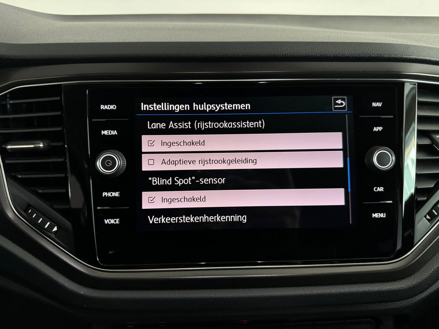 Volkswagen T-Roc 1.5 TSI Sfeer|Dodehoek|Lane Assist|Stoelverwaming