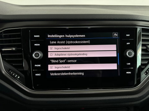 Volkswagen T-Roc 1.5 TSI Sfeer|Dodehoek|Lane Assist|Stoelverwaming
