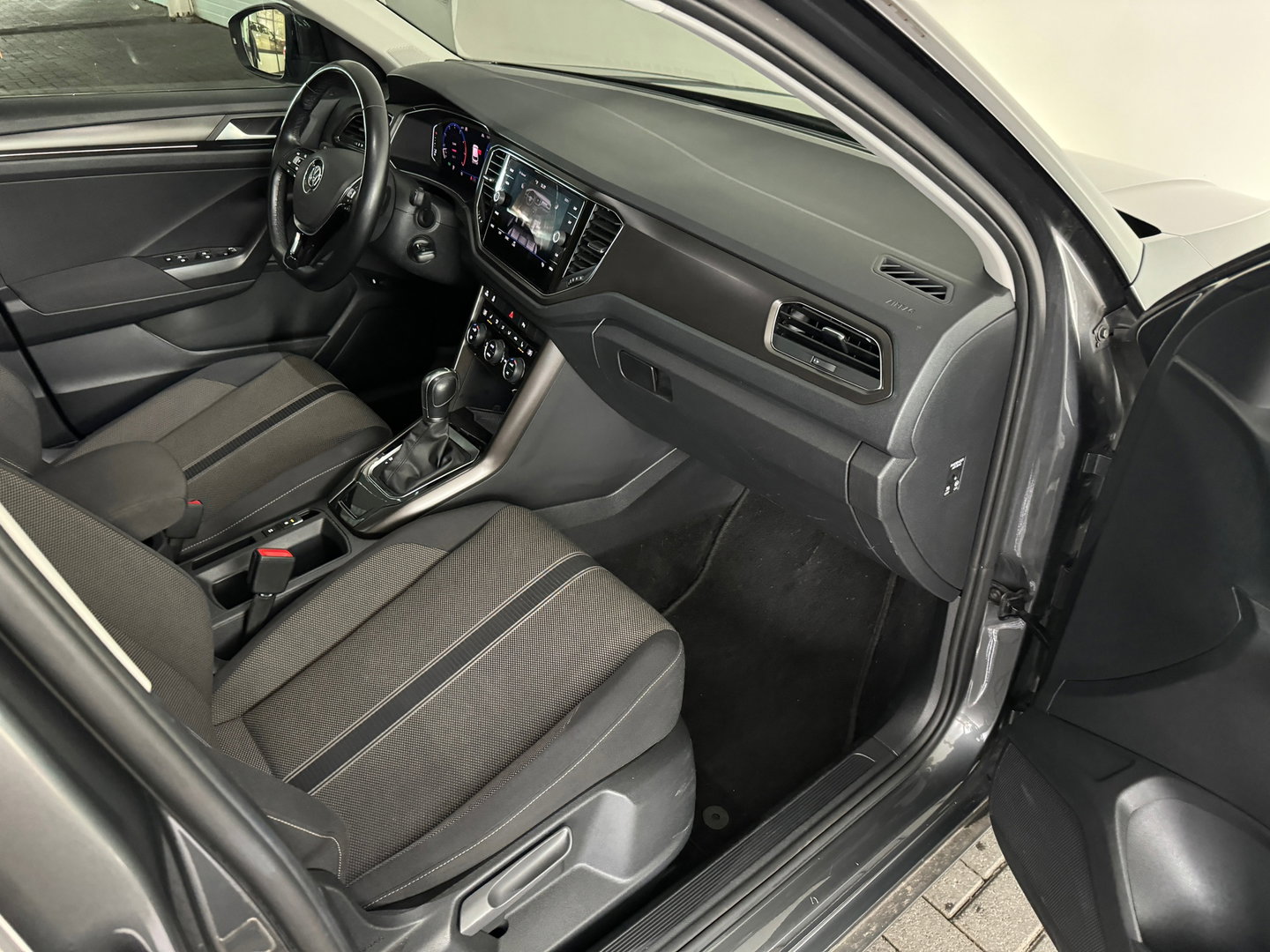 Volkswagen T-Roc 1.5 TSI Sfeer|Dodehoek|Lane Assist|Stoelverwaming