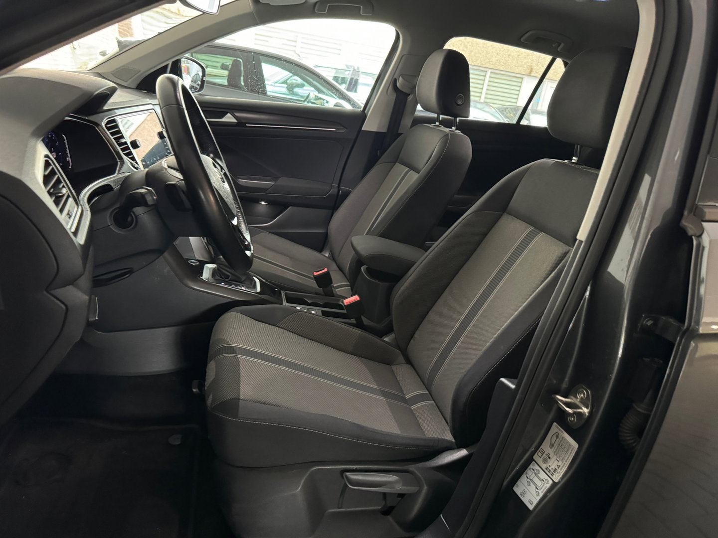 Volkswagen T-Roc 1.5 TSI Sfeer|Dodehoek|Lane Assist|Stoelverwaming
