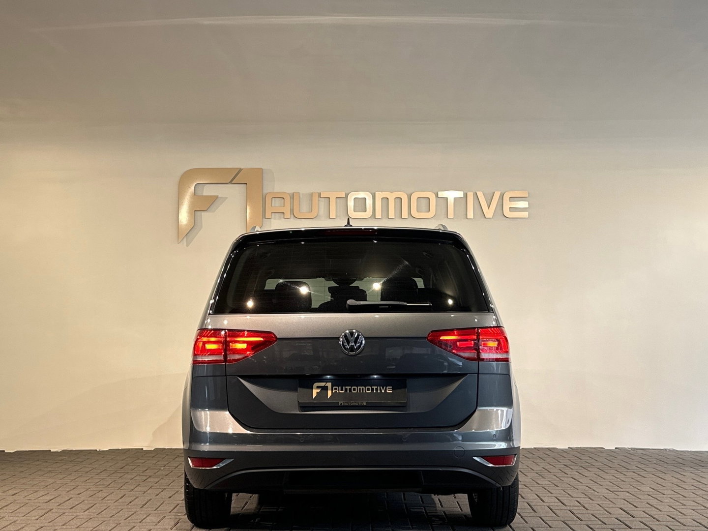 Volkswagen Touran 1.5 TSI Highline Business 7p Trekhaak|Camera