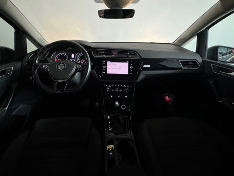 Volkswagen Touran 1.5 TSI Highline Business 7p Trekhaak|Camera