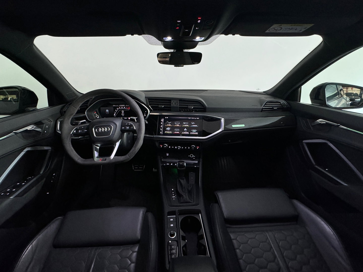 Audi RSQ3 Sportback 2.5 TFSI Pano|Memory|Sonos|RS Seat|Trekhaak