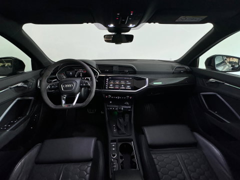 Audi RSQ3 Sportback 2.5 TFSI Pano|Memory|Sonos|RS Seat|Trekhaak
