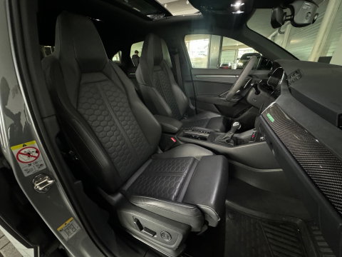Audi RSQ3 Sportback 2.5 TFSI Pano|Memory|Sonos|RS Seat|Trekhaak