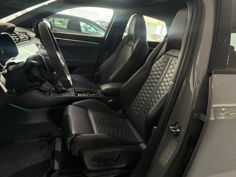 Audi RSQ3 Sportback 2.5 TFSI Pano|Memory|Sonos|RS Seat|Trekhaak