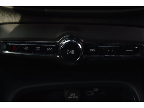 Volvo XC40 Recharge P8 AWD R-Design | 92% SOH | Adaptive | Trekhaak | Stoel + Stuur Verwarmd | Elektrische stoel | Apple-CarPlay |