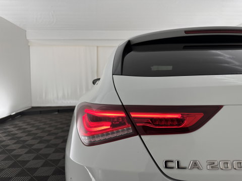 Mercedes-Benz CLA-Klasse Shooting Brake 200 AMG-Sportpack Business Solution (INCL-BTW) Aut. *LEATHER-MICROFIBRE | FULL-LED | HEATED-SPORTSEATS | DIGI-COCKPIT | DAB+ | NAVI-FULLMAP | CAMERA | PRIVACYGLASS | SHIFTPADDLES | 18''ALU*