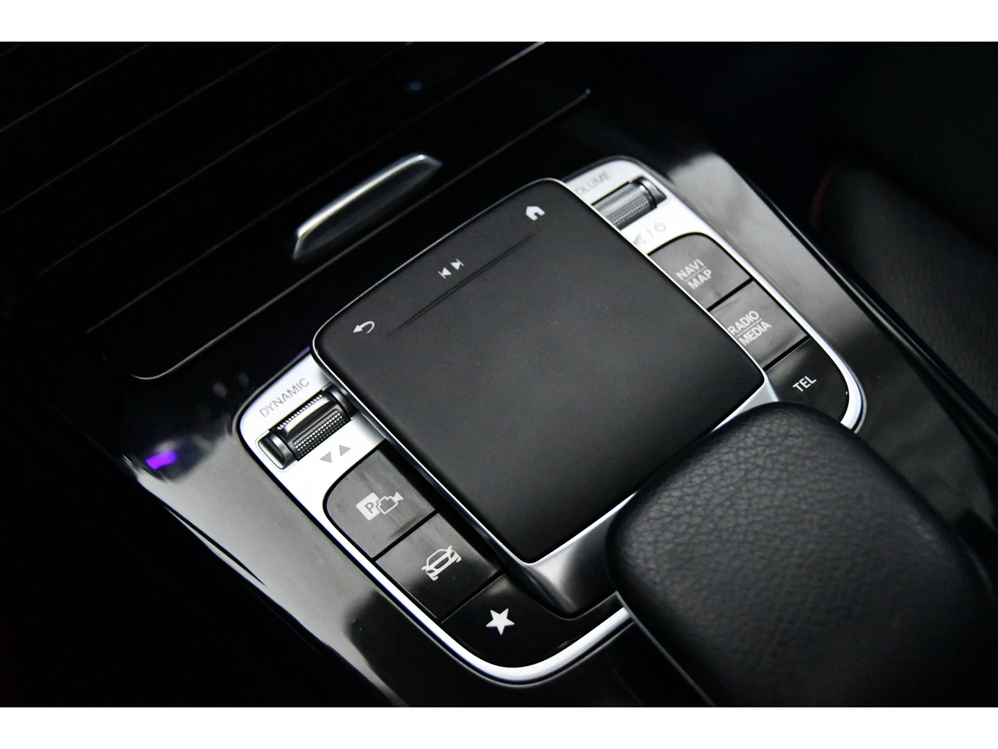 Mercedes-Benz CLA-Klasse 200 Ambition, Pano, sfeer, Camera