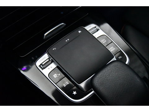 Mercedes-Benz CLA-Klasse 200 Ambition, Pano, sfeer, Camera