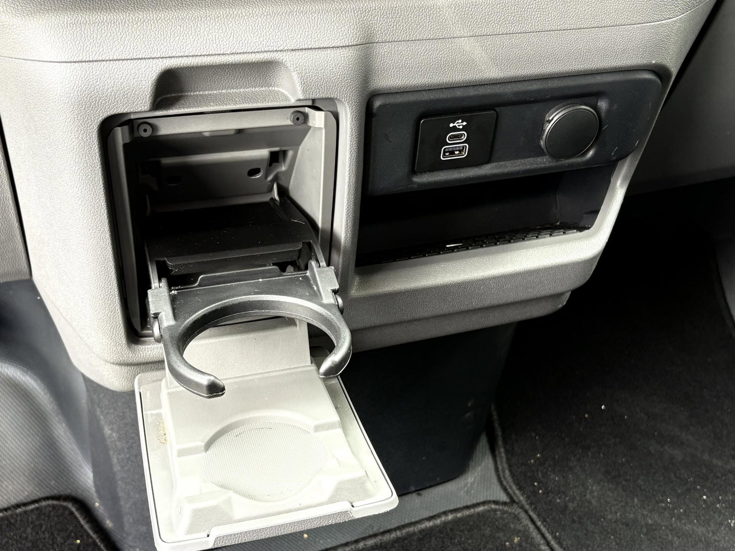 Volkswagen Transporter 2.0 TDI L2H1 PanAmericana | STOELVERW. | DIGITAL COCKPIT | STUURWIELBEDIENING | CAMERA