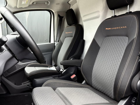 Volkswagen Transporter 2.0 TDI L2H1 PanAmericana | STOELVERW. | DIGITAL COCKPIT | STUURWIELBEDIENING | CAMERA