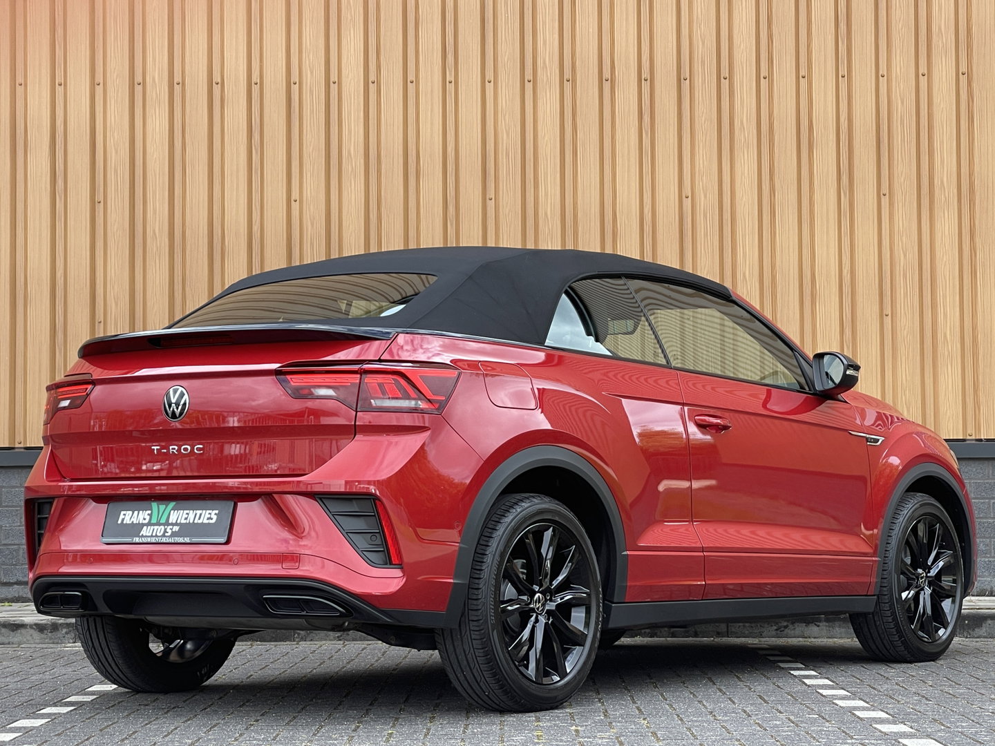 Volkswagen T-Roc Cabrio 1.5 TSI R-Line | Automaat | Apple Carplay | Stoel- Stuurverwarming | IQ Light | Achteruitrijcamera |