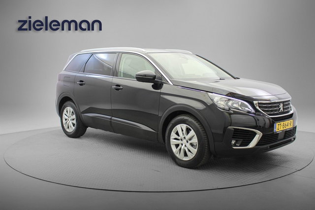 Peugeot 5008 - 1.2 PureTech Allure 7 Persoons - Trekhaak, Digitaal Cockpit, Carplay