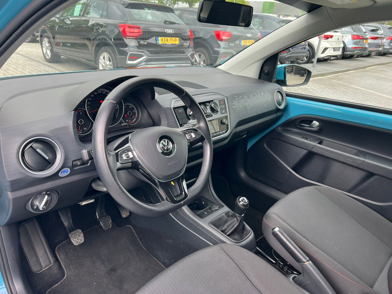 Volkswagen up!