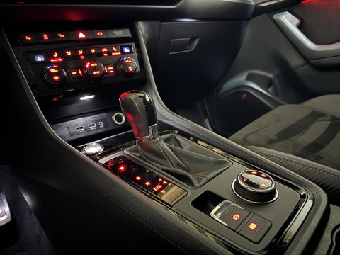 CUPRA Ateca 2.0 TSI 4DRIVE Pano Virtual Brembo Beats 360° Trekh.