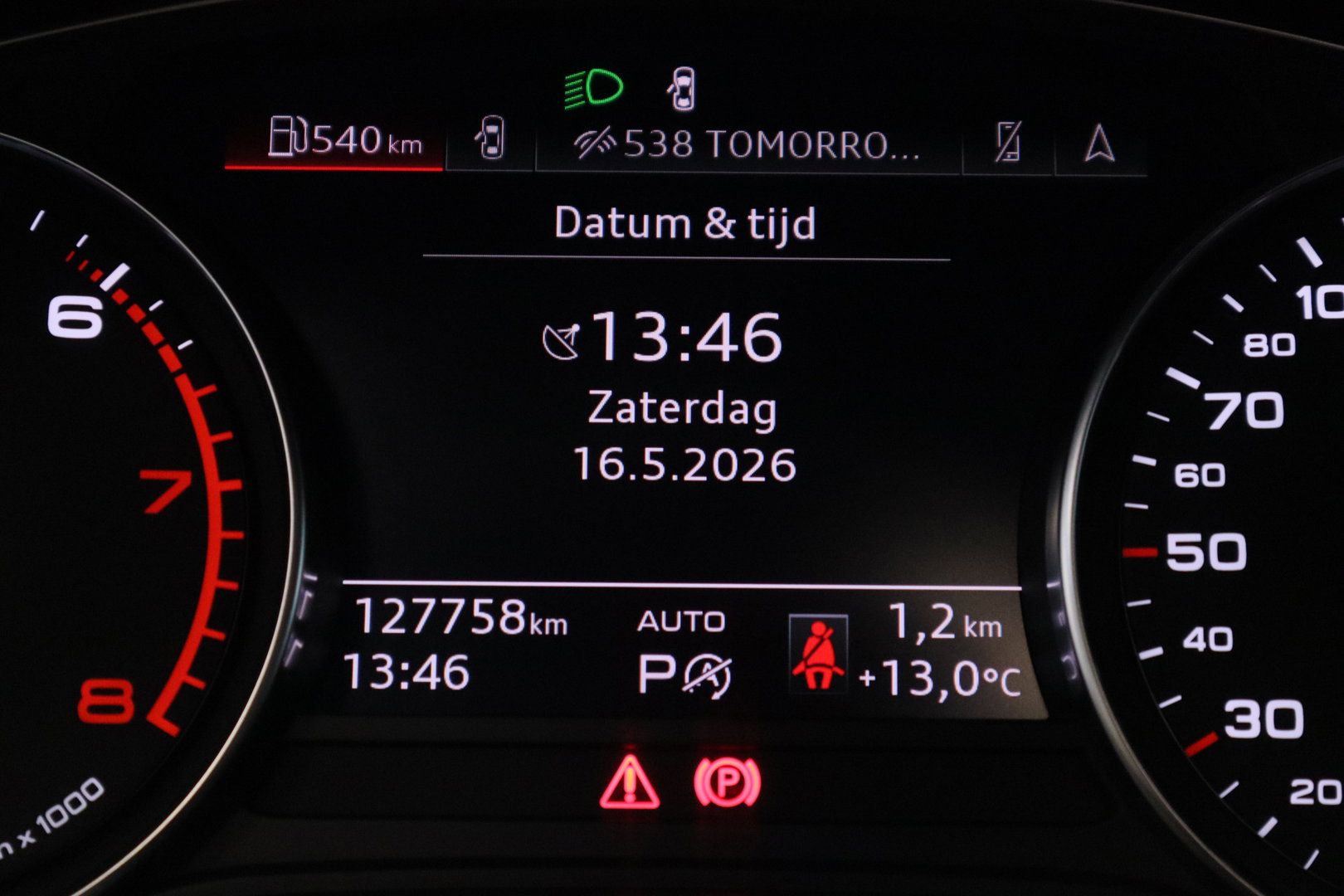 Audi A4 Avant 40 TFSI S edition Leder Panoramadak Full-led 24 Maanden garantie* (Vraag naar de voorwaarden)