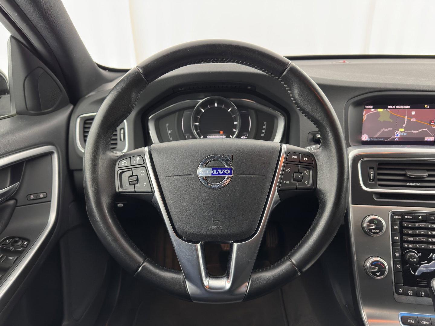 Volvo V60 2.4 D5 Twin Engine Summum Aut. *LEATHER | ADAPTIVE-CRUISE | XENON | MEMORY-PACK | HEATED-COMFORTSEATS | PRIVACY-GLASS | NAVI-FULLMAP | ECC | PDC | 18''ALU*