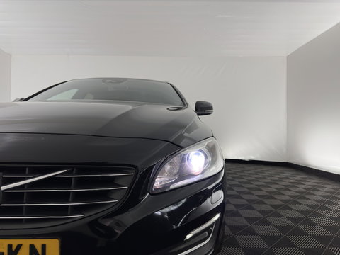 Volvo V60 2.4 D5 Twin Engine Summum Aut. *LEATHER | ADAPTIVE-CRUISE | XENON | MEMORY-PACK | HEATED-COMFORTSEATS | PRIVACY-GLASS | NAVI-FULLMAP | ECC | PDC | 18''ALU*