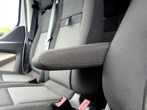 Ford Transit Custom 340 2.0 TDCI L2H1 Ambiente DC | DAKDRAGERS | 130PK