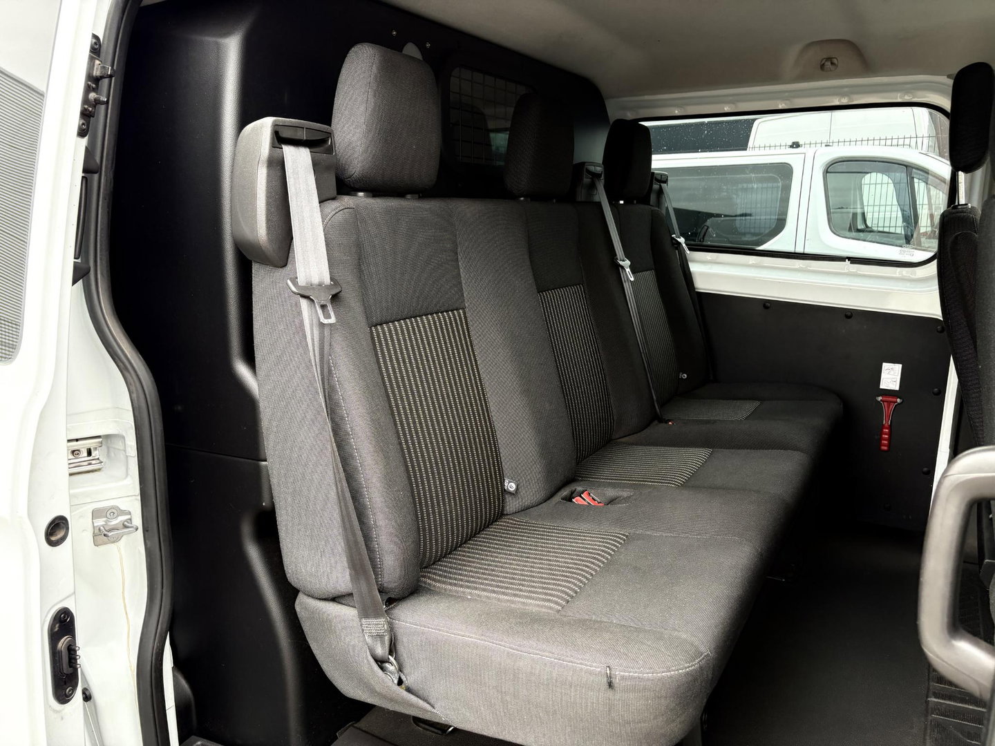Ford Transit Custom 340 2.0 TDCI L2H1 Ambiente DC | DAKDRAGERS | 130PK