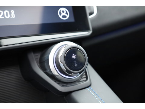 Lynk & Co 01 1.5 PHEV MY22 | Pano | Infinity Audio | Adapt. Cruise | 360cam | Stoelverw. | Apple CarPlay