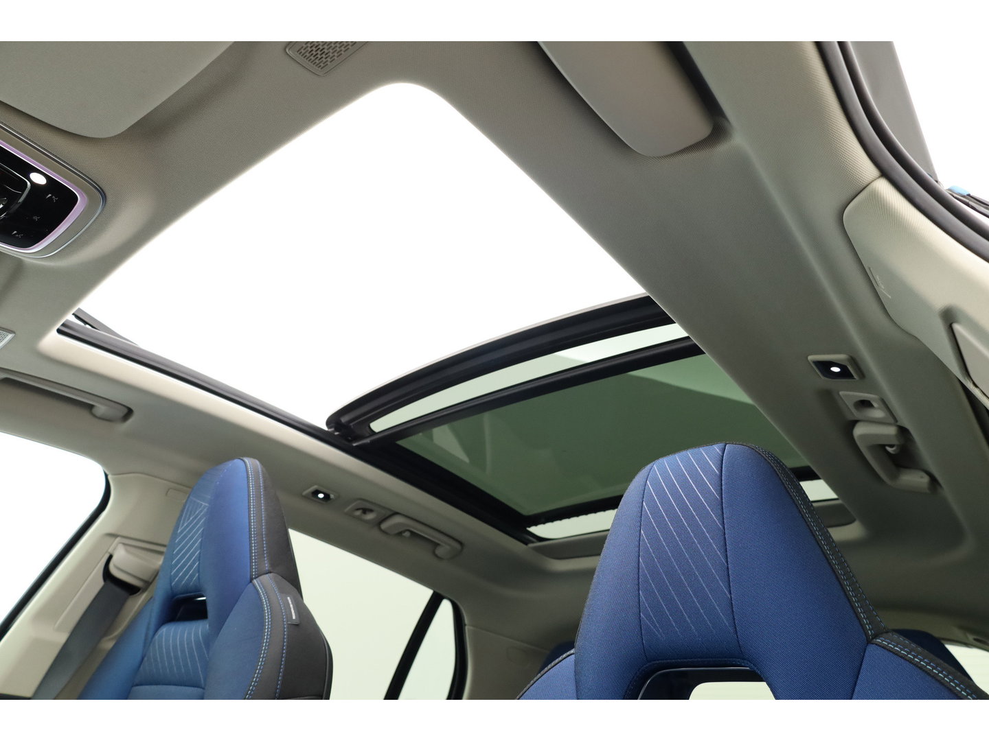 Lynk & Co 01 1.5 PHEV MY22 | Pano | Infinity Audio | Adapt. Cruise | 360cam | Stoelverw. | Apple CarPlay