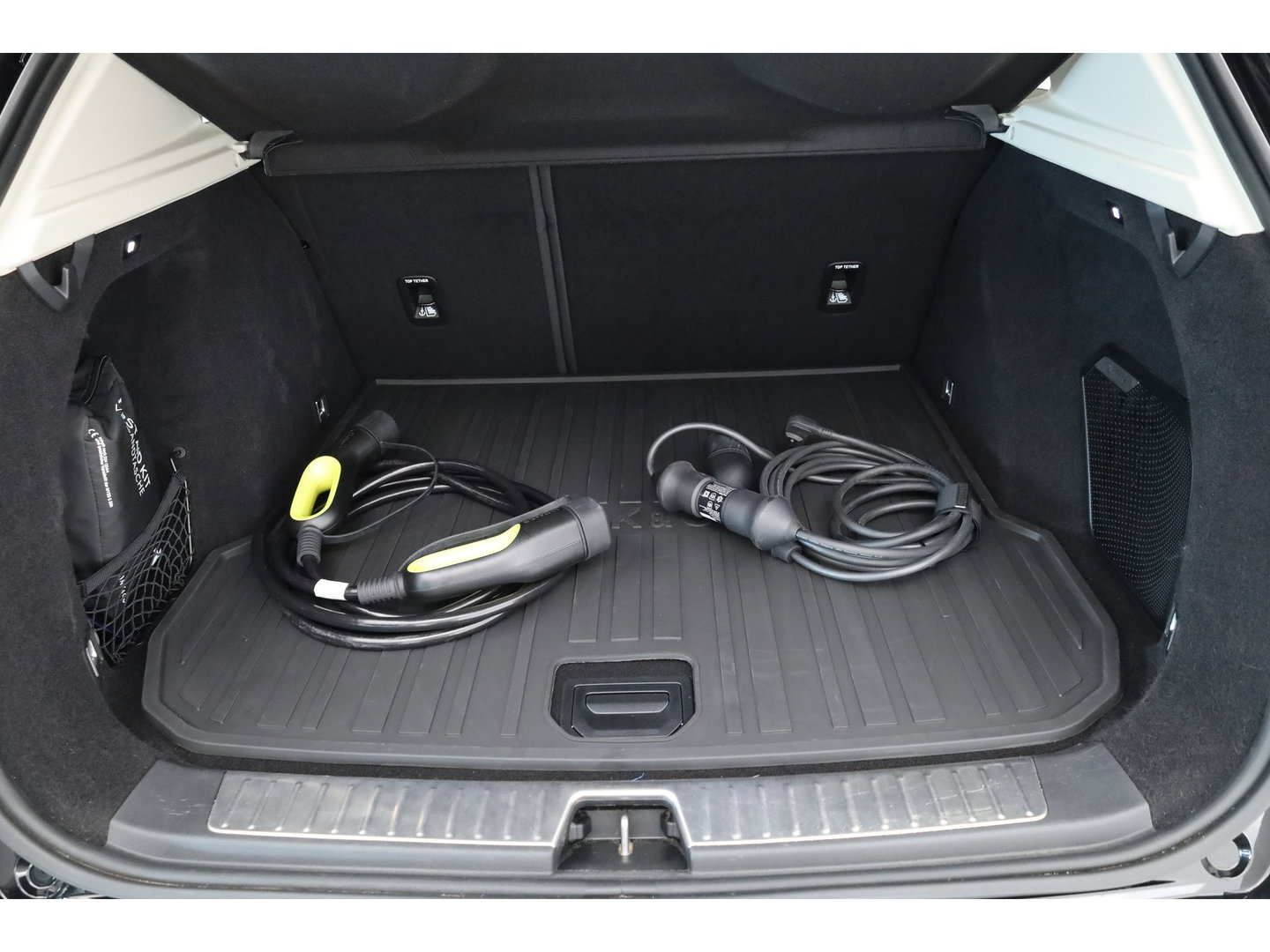 Lynk & Co 01 1.5 PHEV MY22 | Pano | Infinity Audio | Adapt. Cruise | 360cam | Stoelverw. | Apple CarPlay