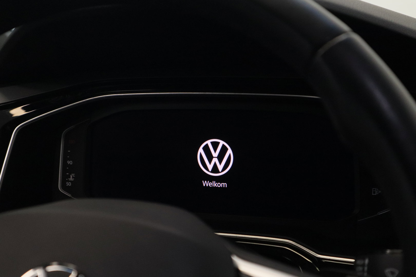 Volkswagen Polo 1.0 TSI R-Line 2x Full-led 16'lmv Adaptive-Cruise 24 Maanden garantie* (Vraag naar de voorwaarden)