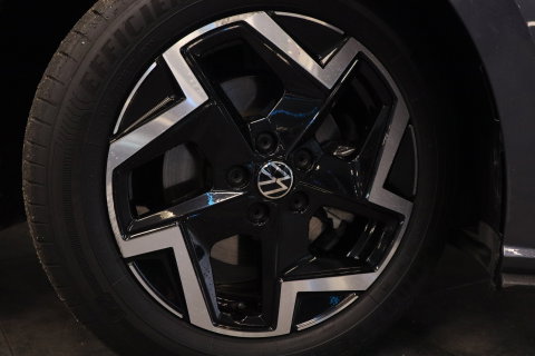 Volkswagen Polo 1.0 TSI R-Line 2x Full-led 16'lmv Adaptive-Cruise 24 Maanden garantie* (Vraag naar de voorwaarden)