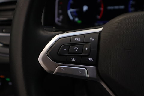 Volkswagen Polo 1.0 TSI R-Line 2x Full-led 16'lmv Adaptive-Cruise 24 Maanden garantie* (Vraag naar de voorwaarden)
