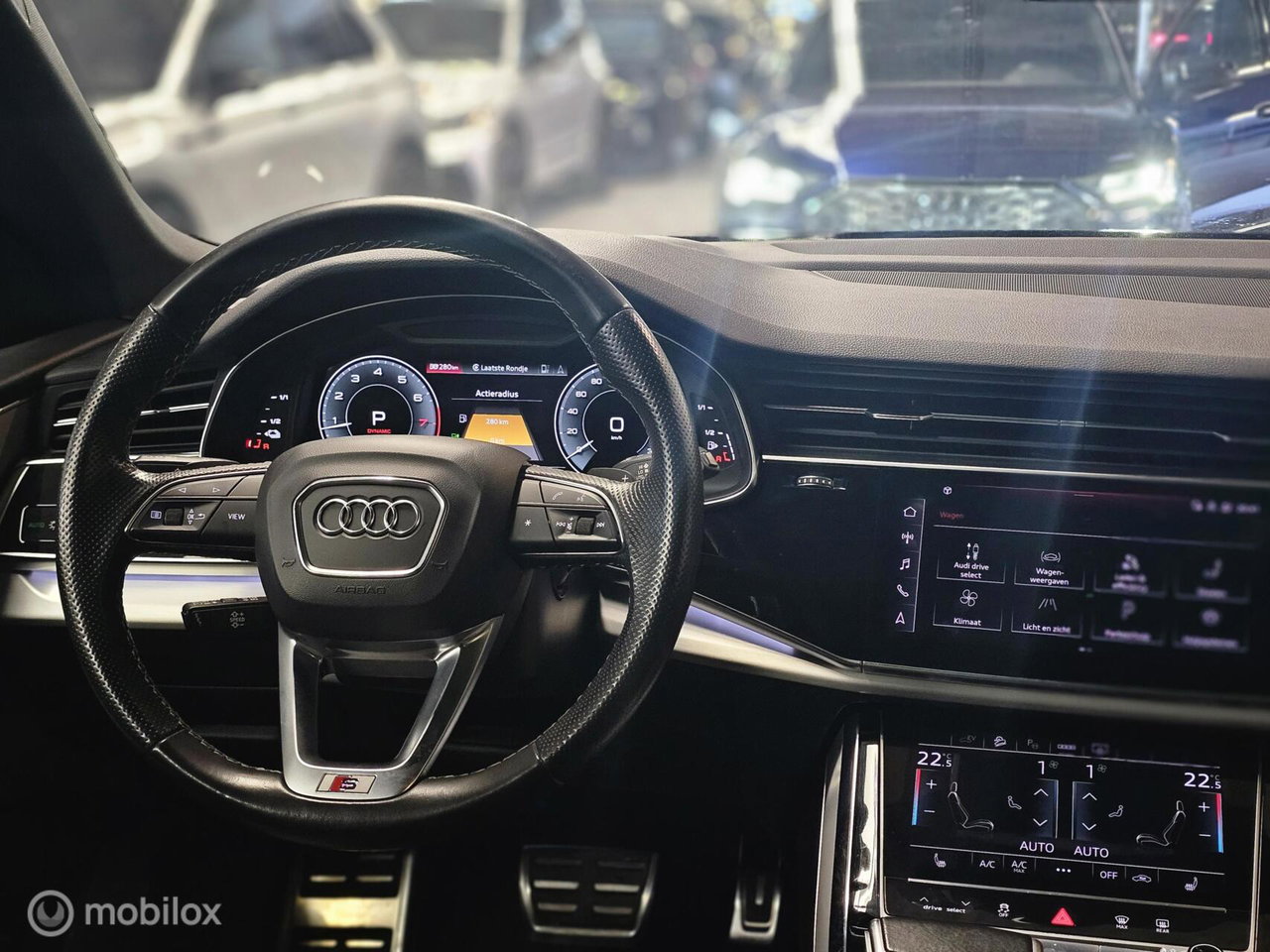 Audi Q8