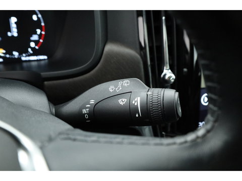 Volvo V90 Cross Country 2.0 T5 Pro | Luchtvering Four-C | Massage | Trekhaak | Pano | Head up | 360 Camera | Blis | Memory |