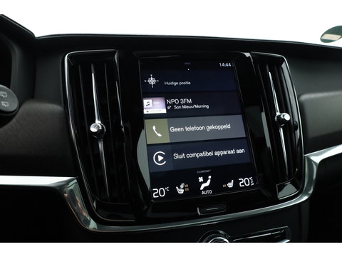 Volvo V90 Cross Country 2.0 T5 Pro | Luchtvering Four-C | Massage | Trekhaak | Pano | Head up | 360 Camera | Blis | Memory |