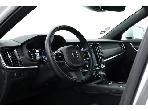 Volvo V90 Cross Country 2.0 T5 Pro | Luchtvering Four-C | Massage | Trekhaak | Pano | Head up | 360 Camera | Blis | Memory |