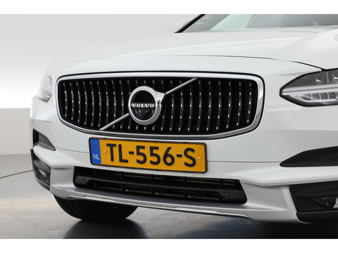 Volvo V90 Cross Country 2.0 T5 Pro | Luchtvering Four-C | Massage | Trekhaak | Pano | Head up | 360 Camera | Blis | Memory |