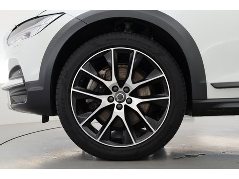 Volvo V90 Cross Country 2.0 T5 Pro | Luchtvering Four-C | Massage | Trekhaak | Pano | Head up | 360 Camera | Blis | Memory |