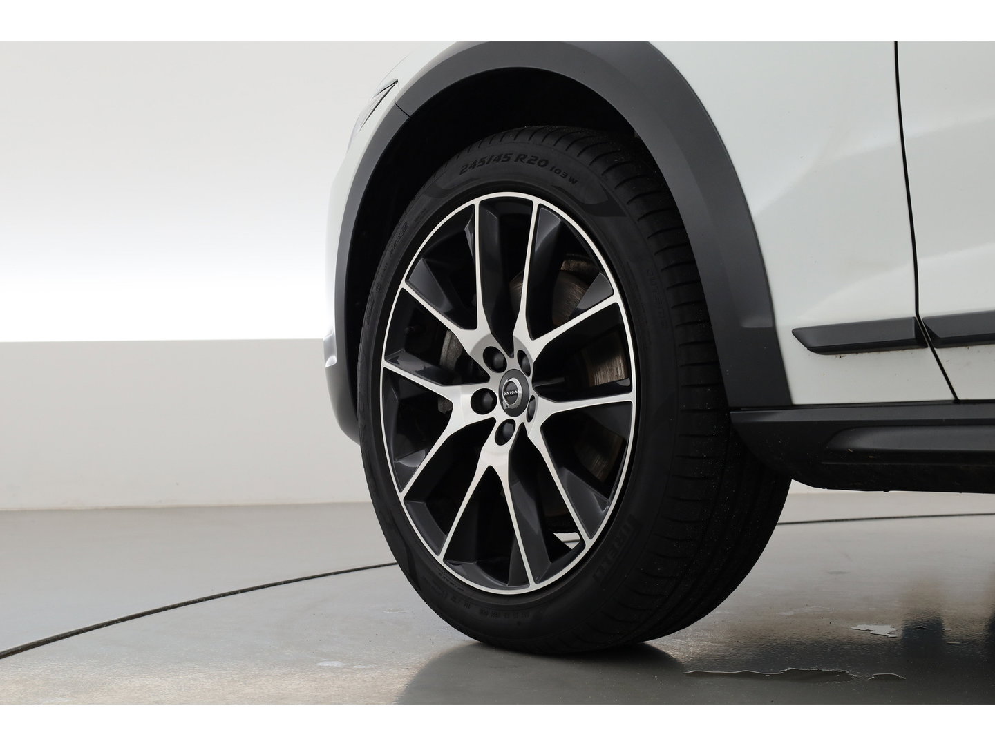 Volvo V90 Cross Country 2.0 T5 Pro | Luchtvering Four-C | Massage | Trekhaak | Pano | Head up | 360 Camera | Blis | Memory |