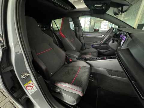 Volkswagen Golf 2.0 TSI GTI Clubsport Pano|H/K|Sfeer|Camera