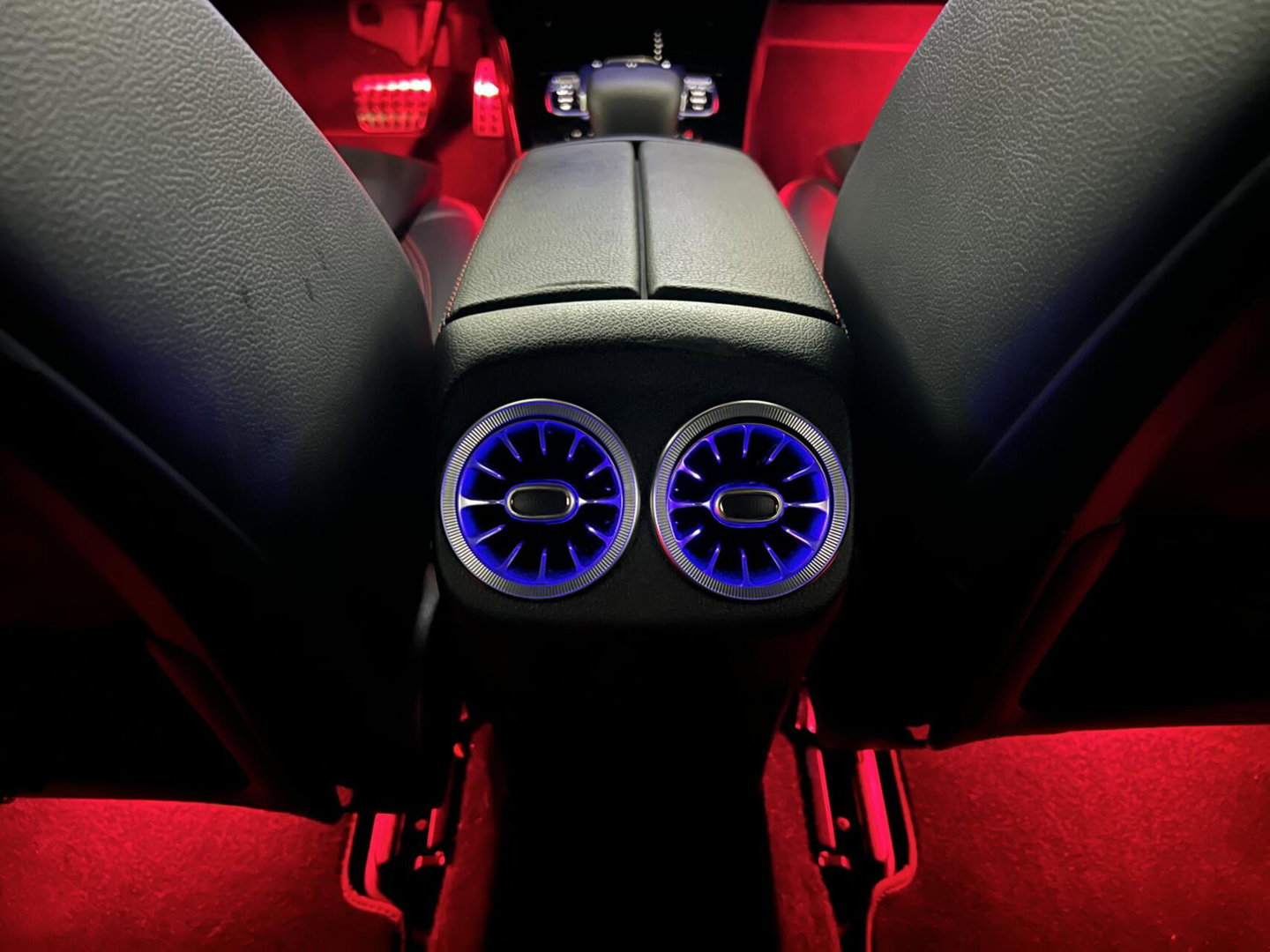 Mercedes-Benz A-Klasse 180 AMG Designo Matgrijs Sfeerverlichting Carplay